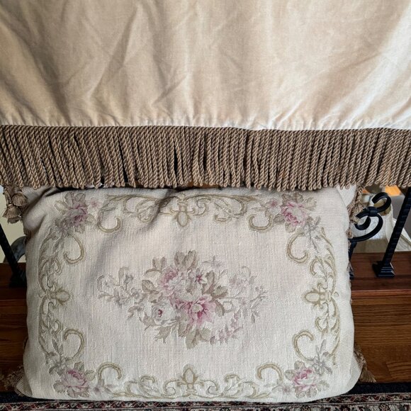 Shabby Tapestry Throw Tassel Pillow Set Beige Cover Floral Embroidered Vintage - Picture 16 of 16